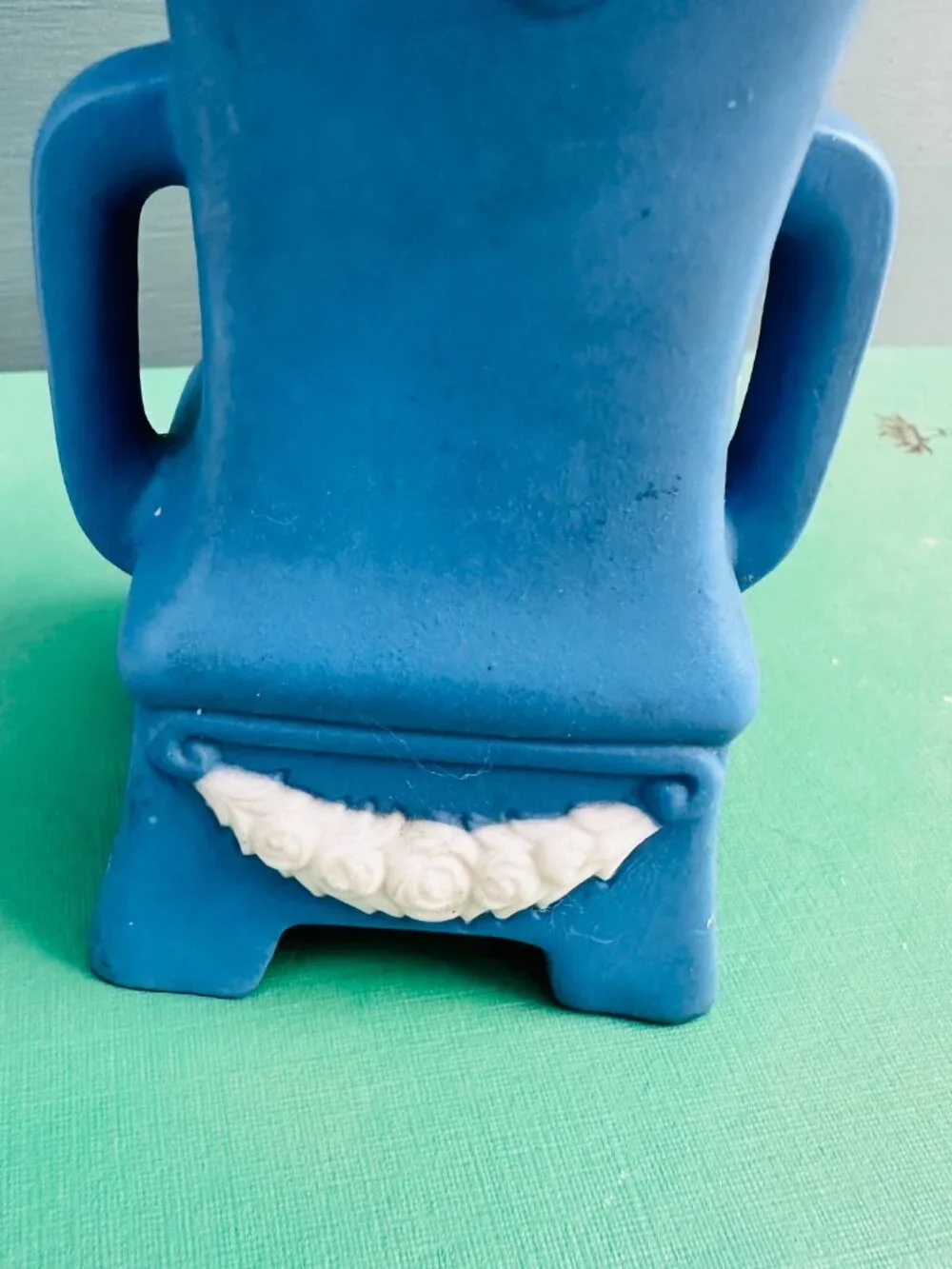 Vintage Jasperware Blue and White Bisque Porcelain Cherub Vase, Wedgwood Blue - Picture 9 of 11